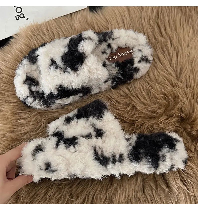 Cozy Chic: 2023 Autumn/Winter Plush Slippers